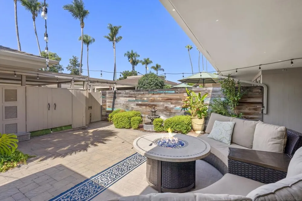 129 Cancha De Golf Rancho Santa Fe, CA 92091
