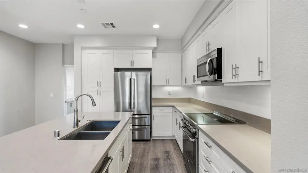1103 Plumeria Way Oceanside, CA 92054