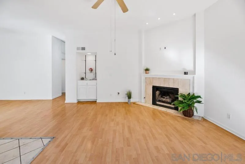 5170 Clairemont Mesa Blvd #9 San Diego, CA 92117