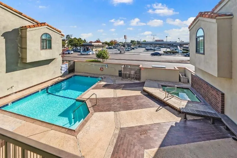 5170 Clairemont Mesa Blvd #9 San Diego, CA 92117