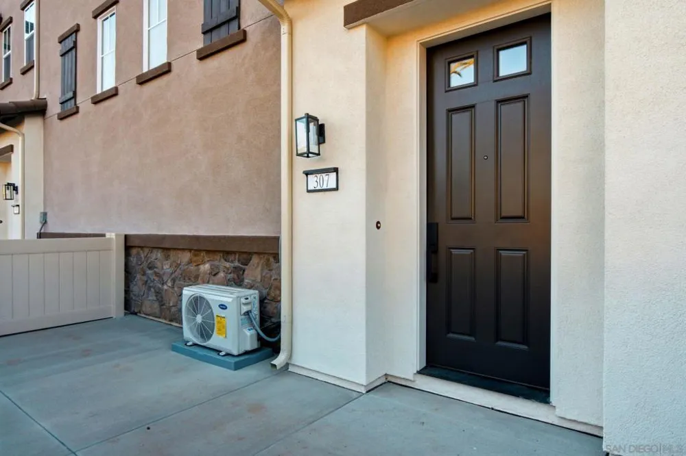 244 Pico Ave #5 San Marcos, CA 92069
