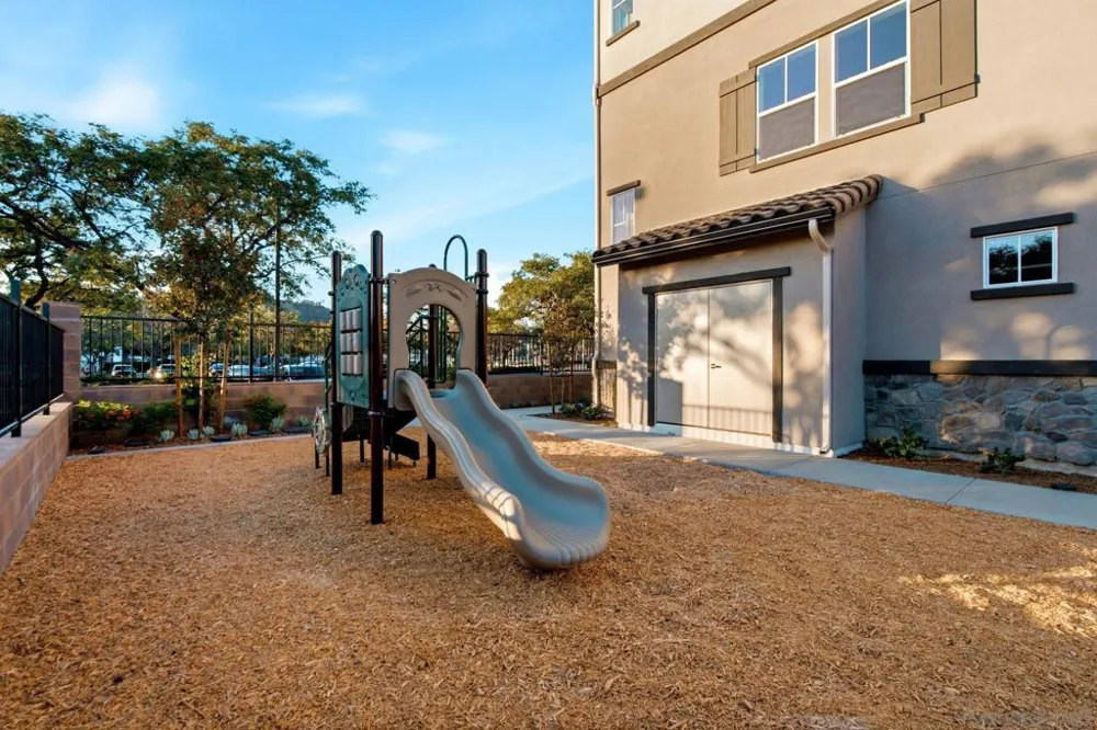 244 Pico Ave #5 San Marcos, CA 92069