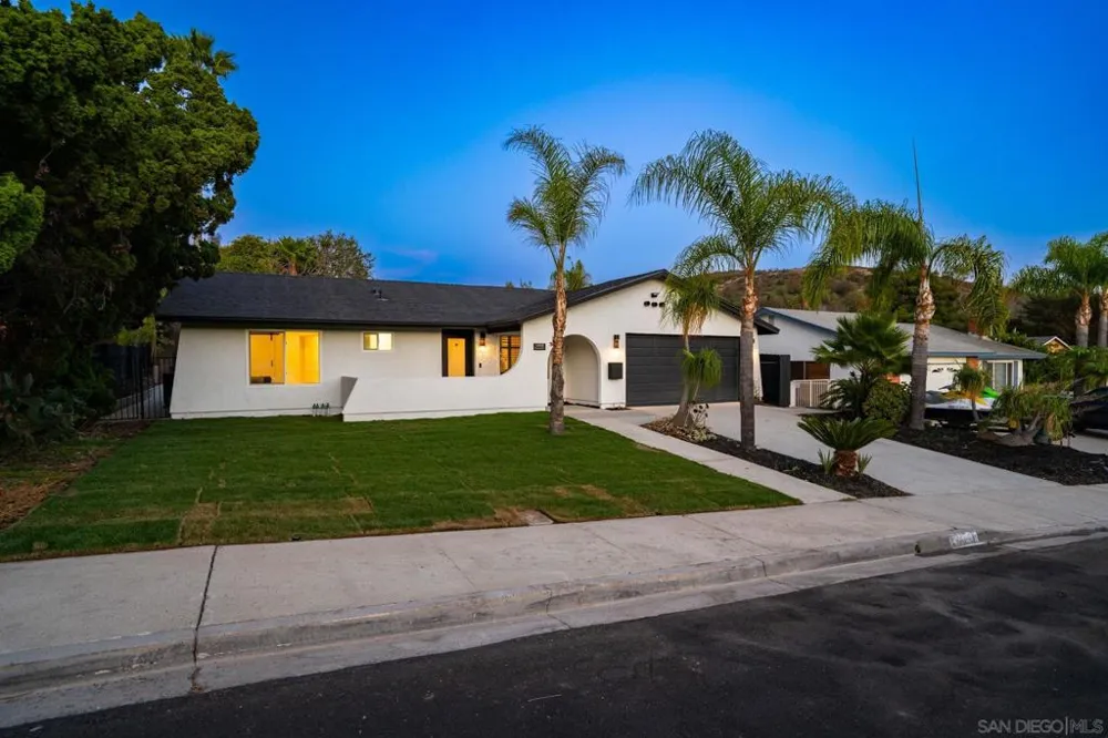 12505 Mustang Dr Poway, CA 92064