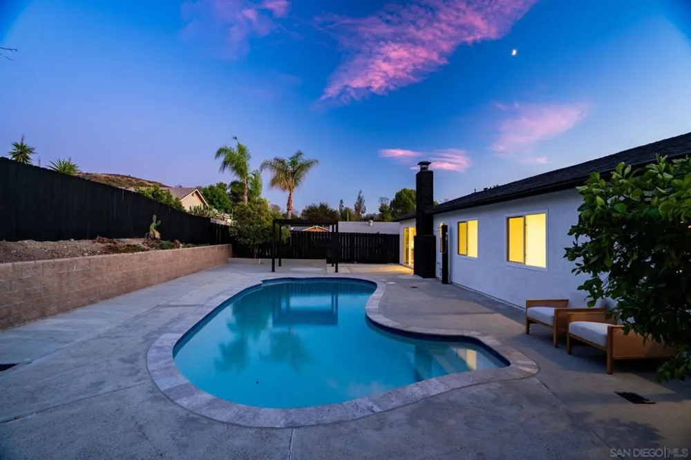 12505 Mustang Dr Poway, CA 92064