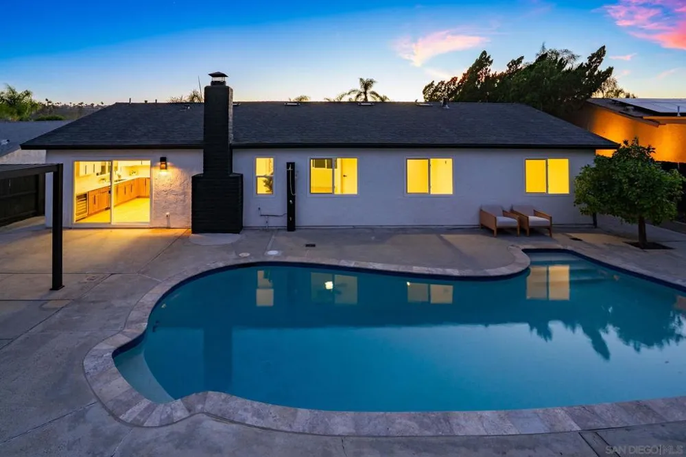 12505 Mustang Dr Poway, CA 92064