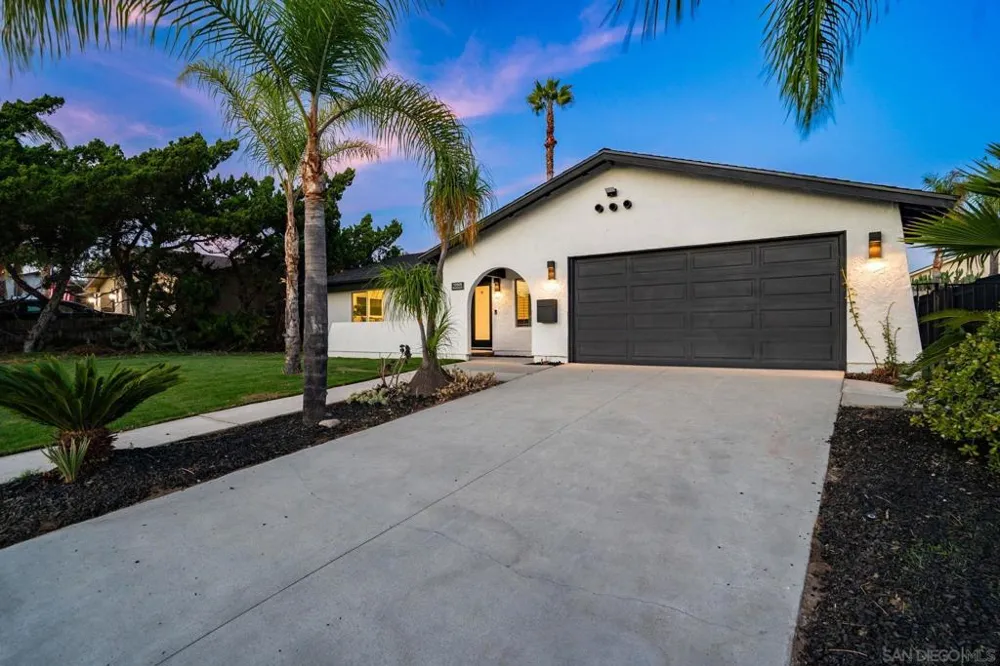 12505 Mustang Dr Poway, CA 92064