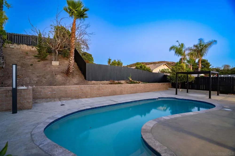 12505 Mustang Dr Poway, CA 92064
