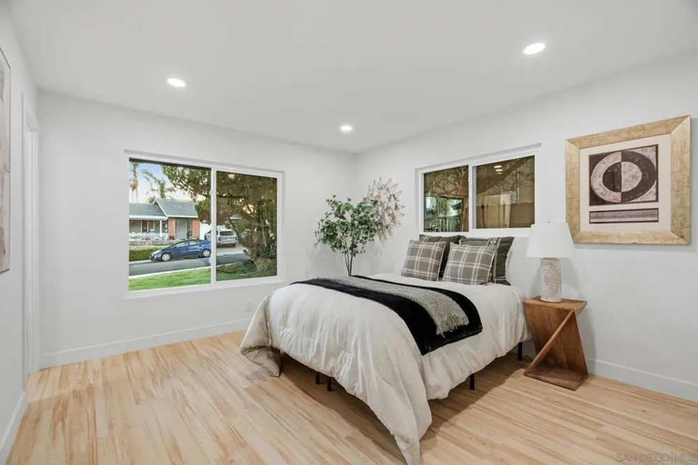 12505 Mustang Dr Poway, CA 92064