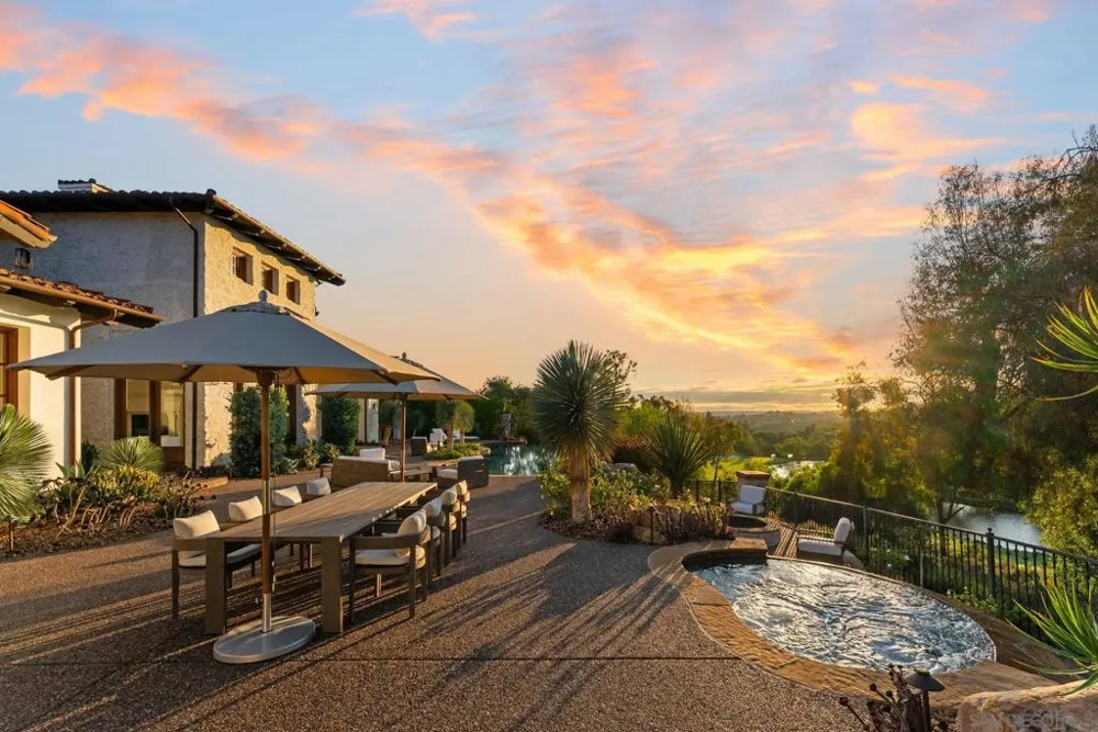 18446 Calle La Serra Rancho Santa Fe, CA 92091