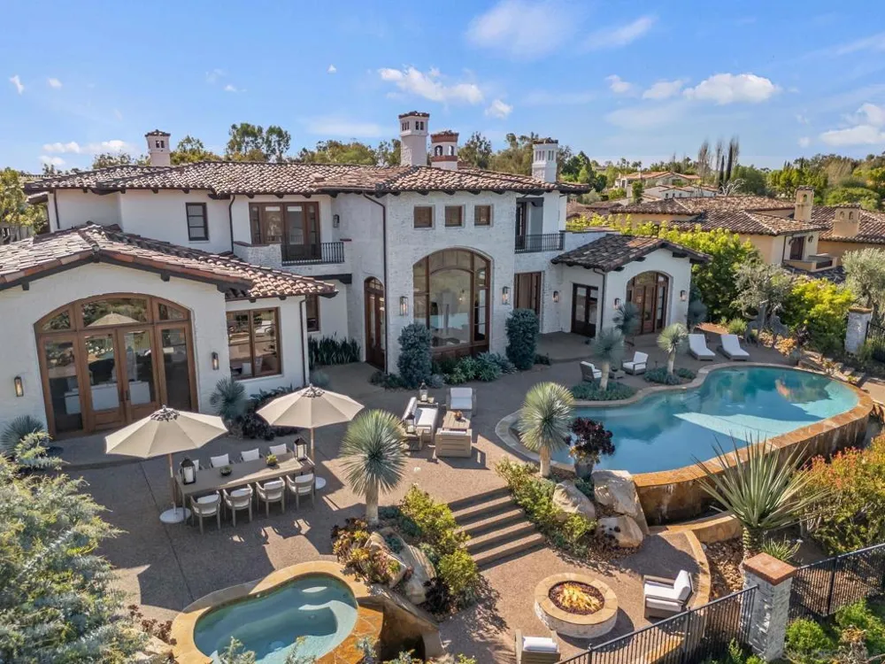 18446 Calle La Serra Rancho Santa Fe, CA 92091