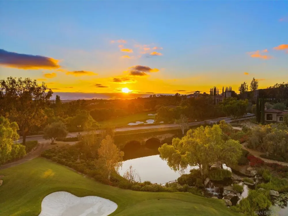 18446 Calle La Serra Rancho Santa Fe, CA 92091
