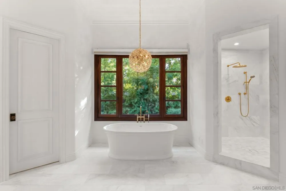 18446 Calle La Serra Rancho Santa Fe, CA 92091