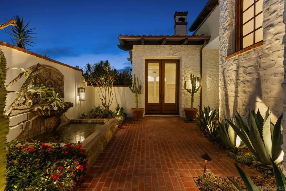 18446 Calle La Serra Rancho Santa Fe, CA 92091