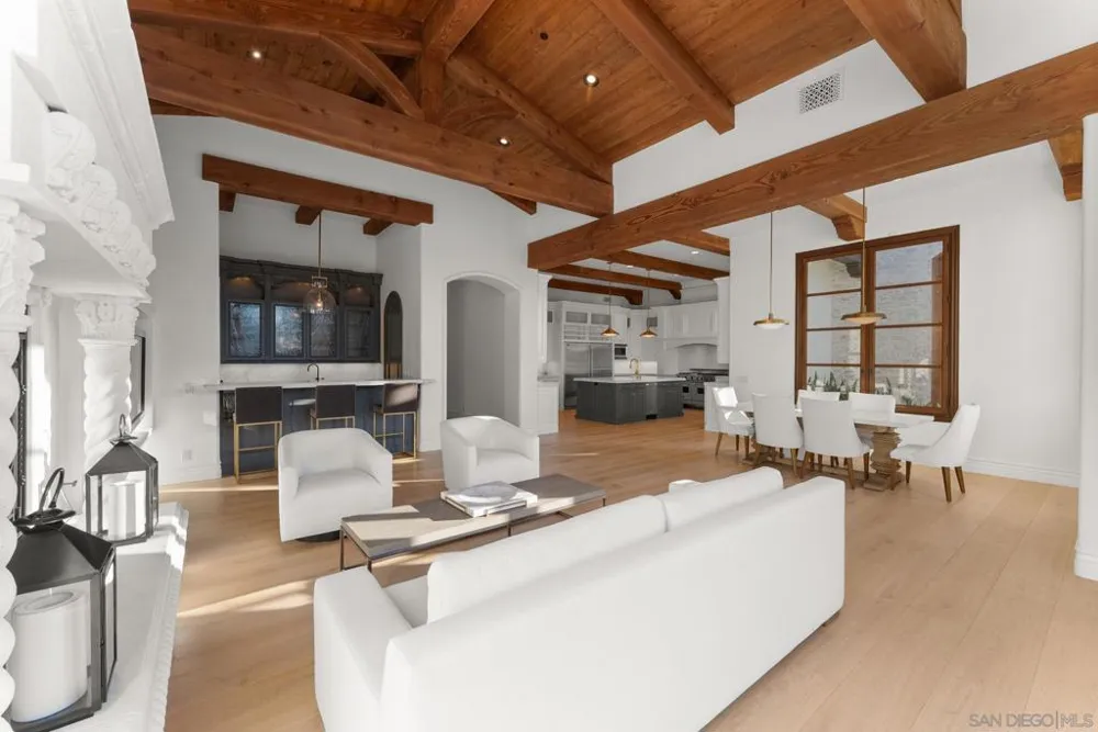 18446 Calle La Serra Rancho Santa Fe, CA 92091