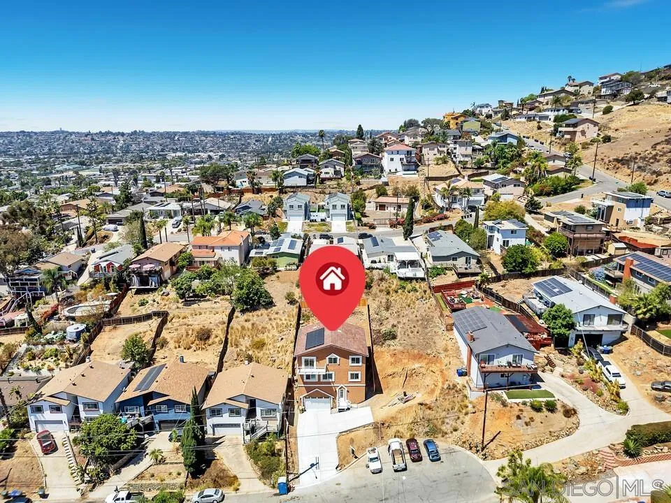 1302 La Presa Spring Valley, CA 91977