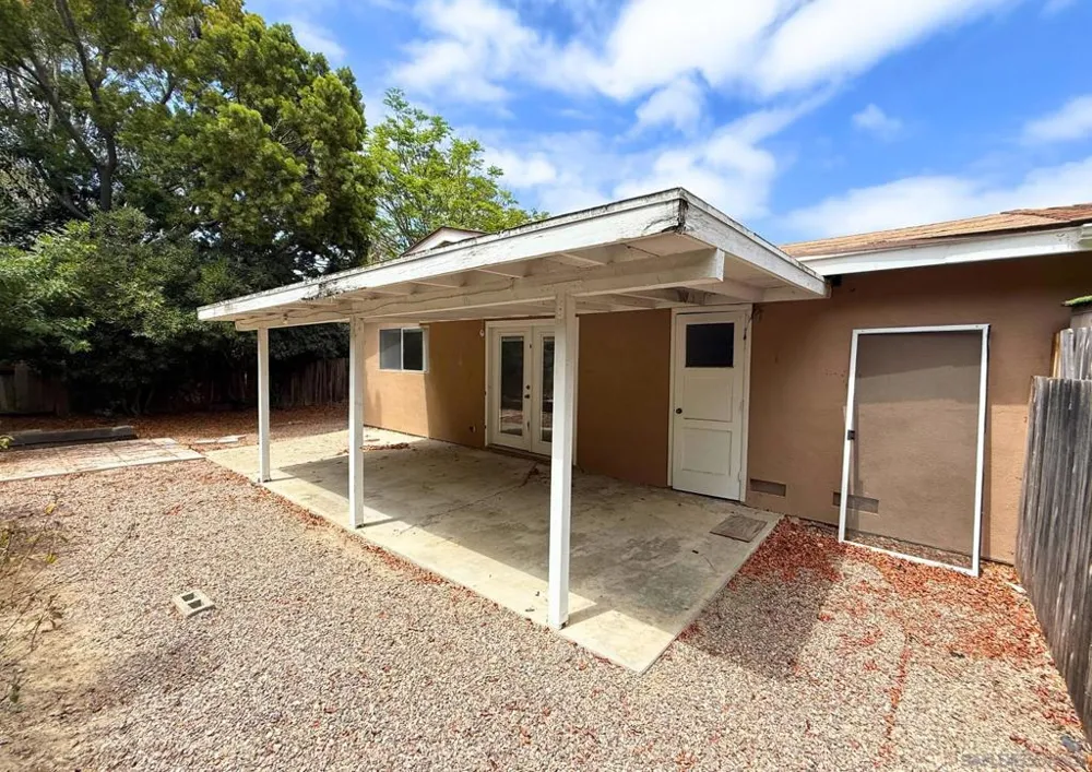 3671 Campus Dr Oceanside, CA 92056
