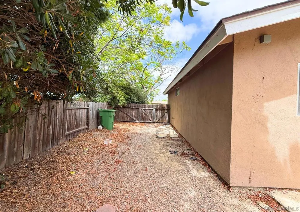 3671 Campus Dr Oceanside, CA 92056