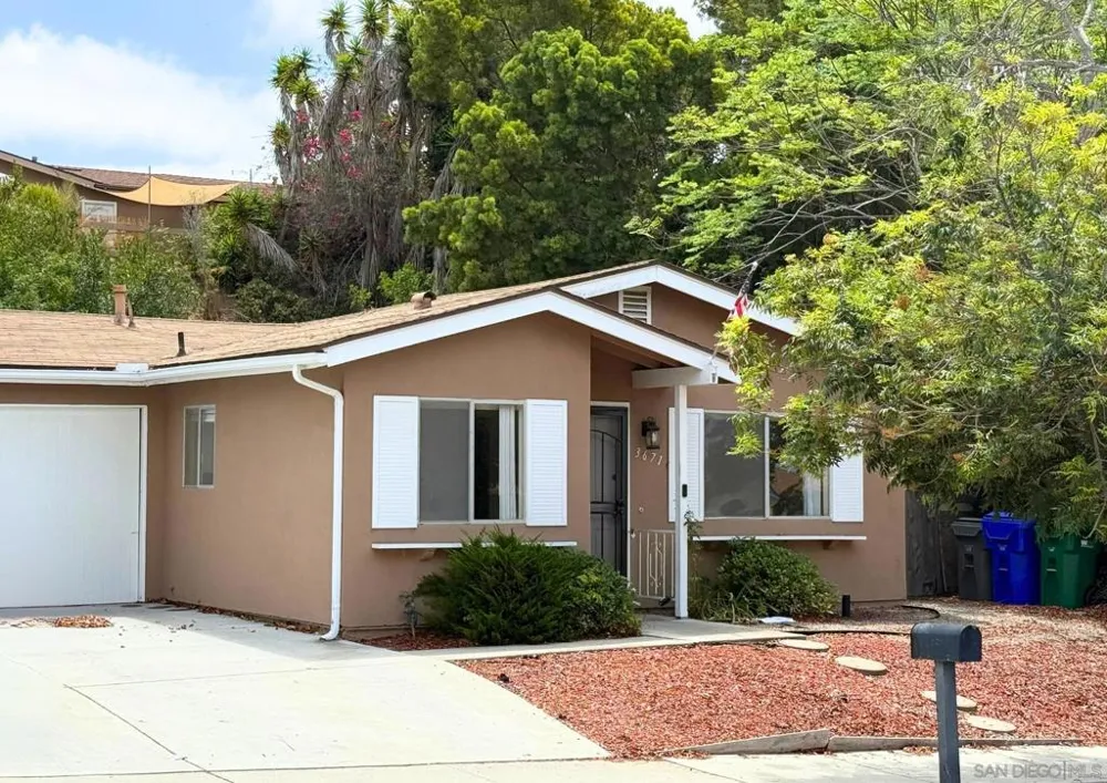 3671 Campus Dr Oceanside, CA 92056