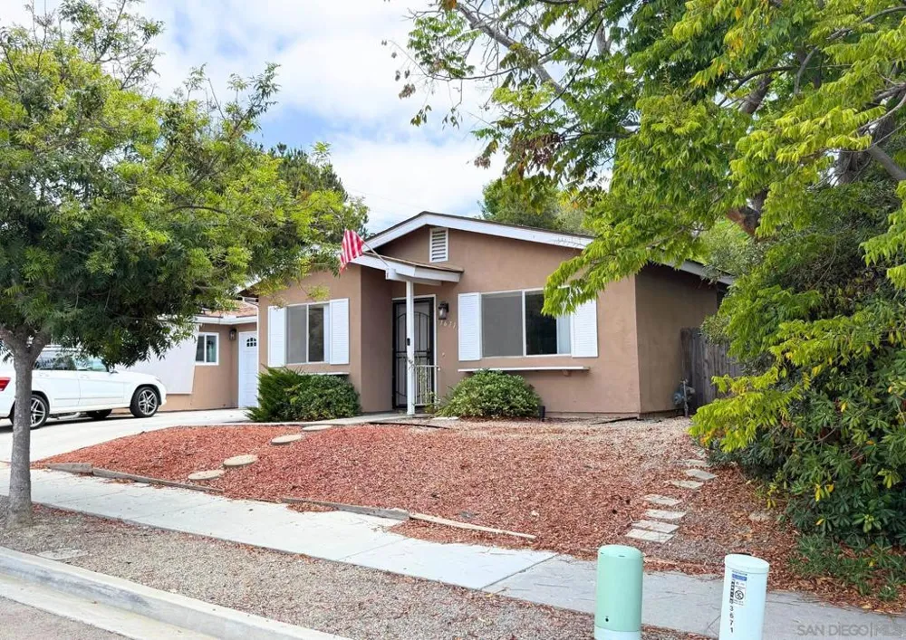 3671 Campus Dr Oceanside, CA 92056