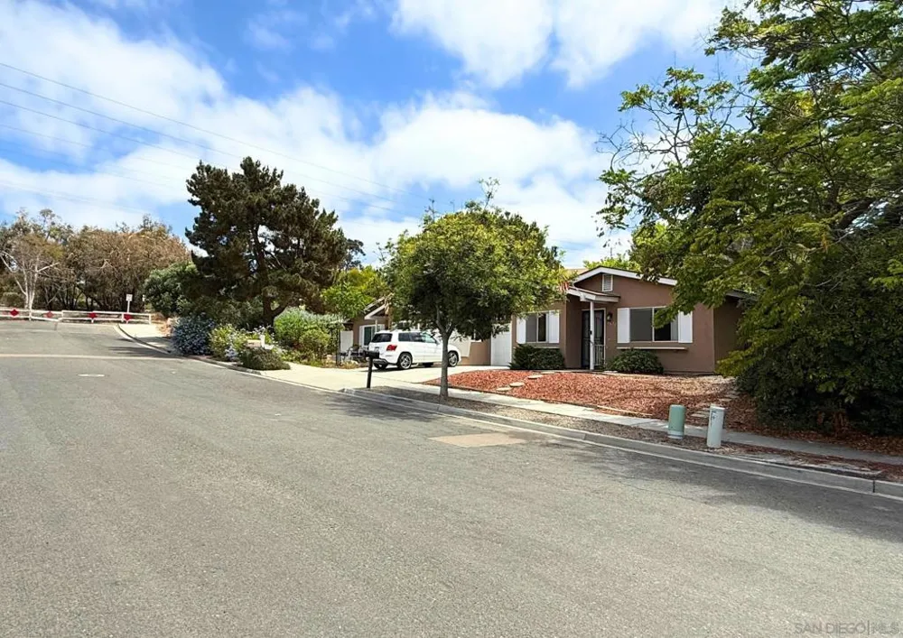3671 Campus Dr Oceanside, CA 92056