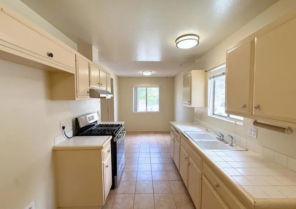 3671 Campus Dr Oceanside, CA 92056