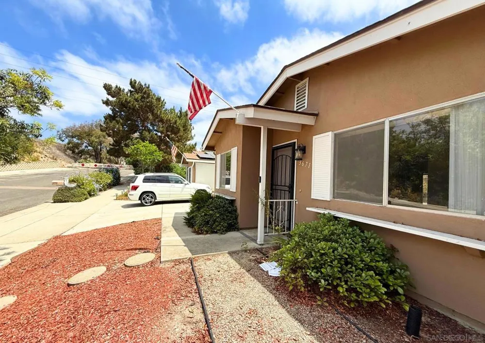 3671 Campus Dr Oceanside, CA 92056