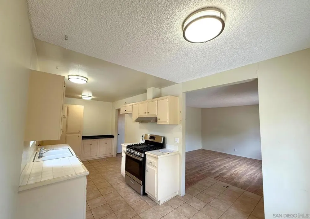 3671 Campus Dr Oceanside, CA 92056