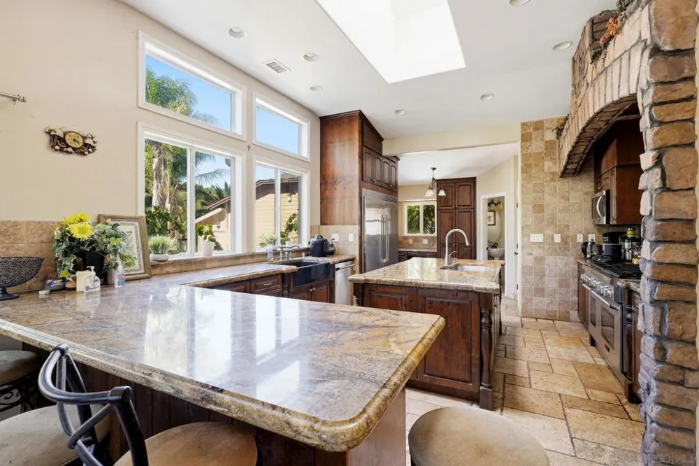 30015 Ridge Creek Valley Center, CA 92082