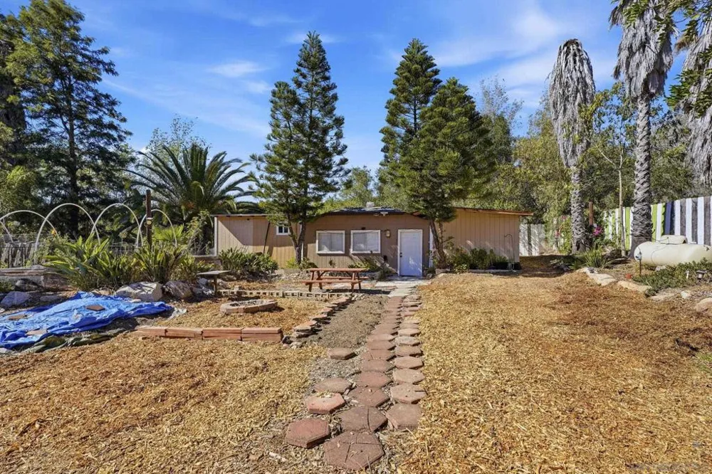 30015 Ridge Creek Valley Center, CA 92082