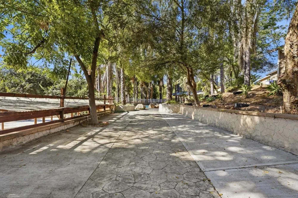 30015 Ridge Creek Valley Center, CA 92082