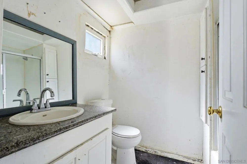 30015 Ridge Creek Valley Center, CA 92082