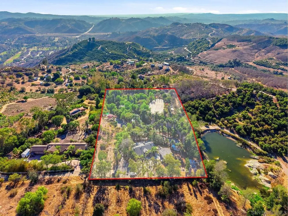 30015 Ridge Creek Valley Center, CA 92082