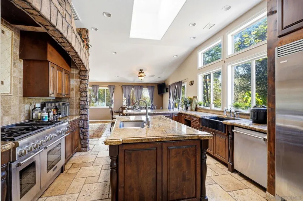 30015 Ridge Creek Valley Center, CA 92082