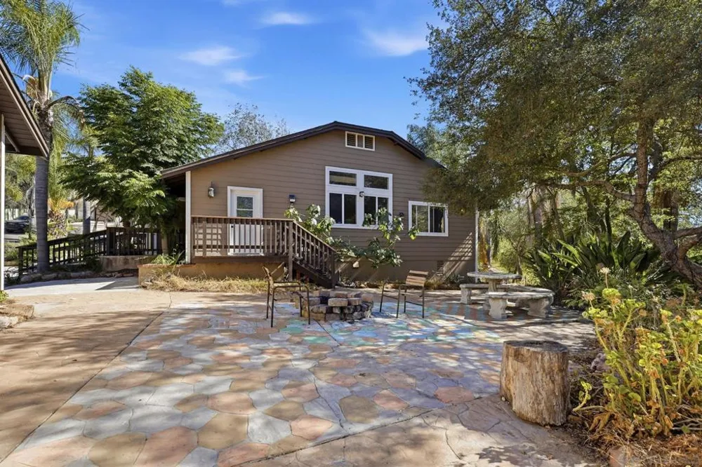 30015 Ridge Creek Valley Center, CA 92082