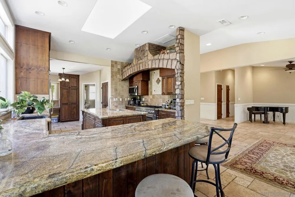 30015 Ridge Creek Valley Center, CA 92082