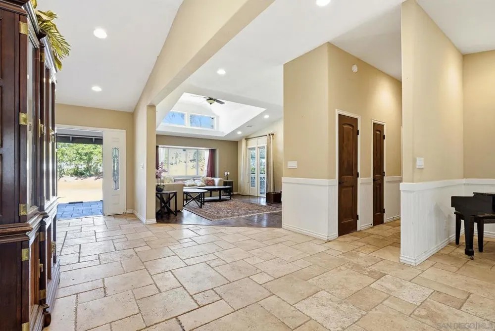 30015 Ridge Creek Valley Center, CA 92082