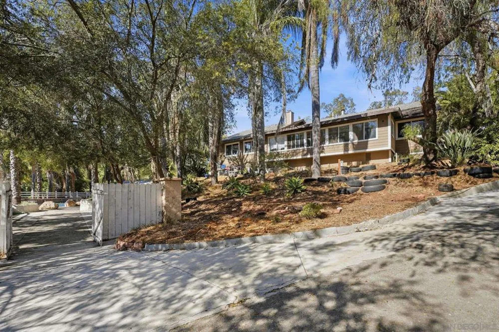 30015 Ridge Creek Valley Center, CA 92082