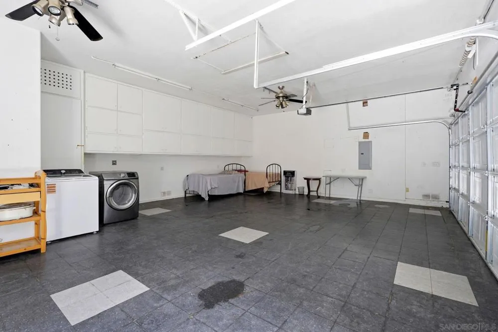 30015 Ridge Creek Valley Center, CA 92082