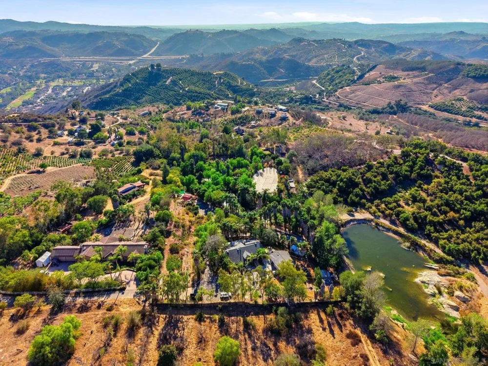 30015 Ridge Creek Valley Center, CA 92082
