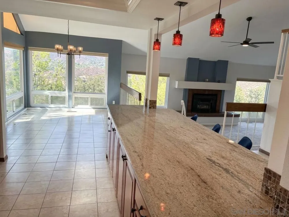15615 Vista Vicente #5 Ramona, CA 92065