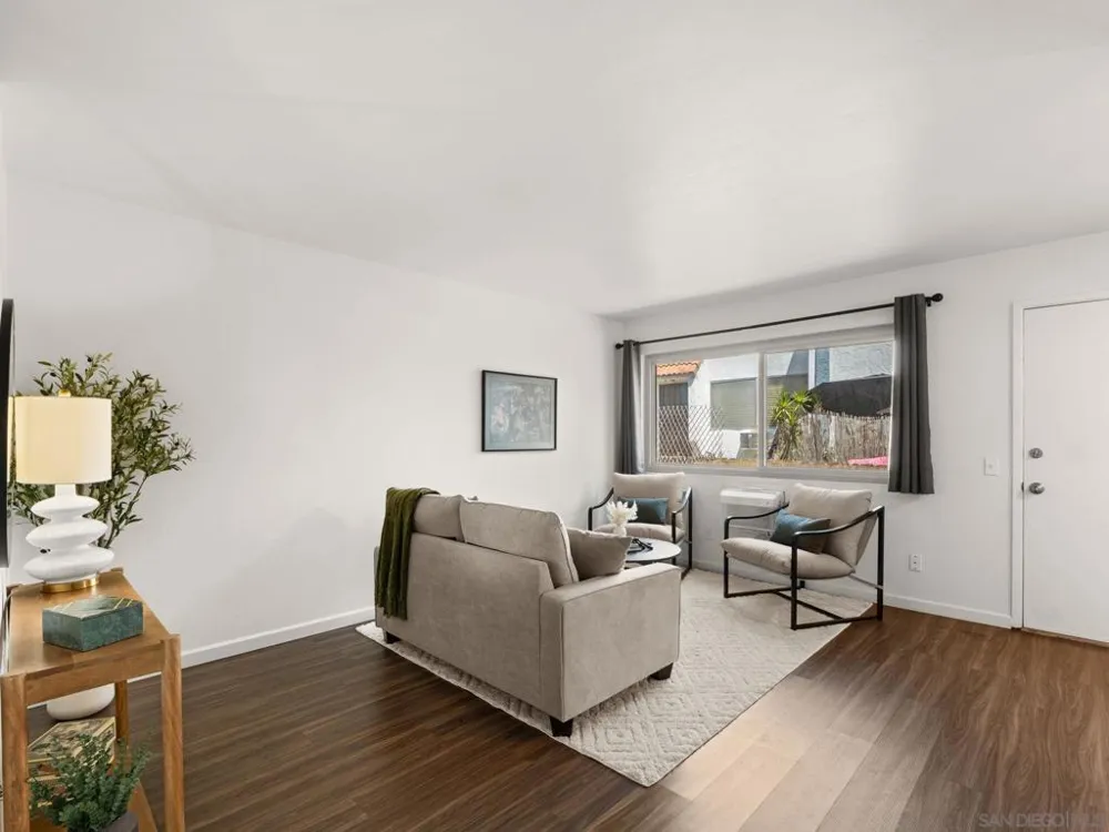 8132 Winter Gardens Blvd #5 Lakeside, CA 92040