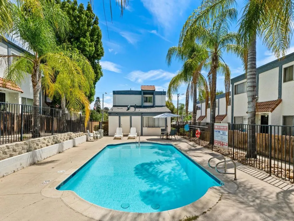 8132 Winter Gardens Blvd #5 Lakeside, CA 92040