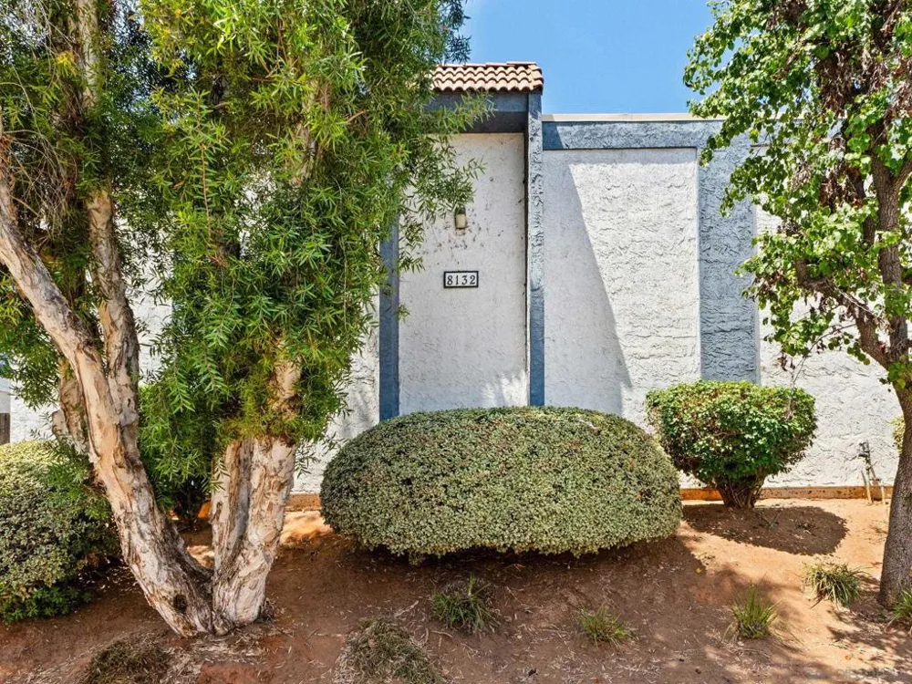 8132 Winter Gardens Blvd #5 Lakeside, CA 92040