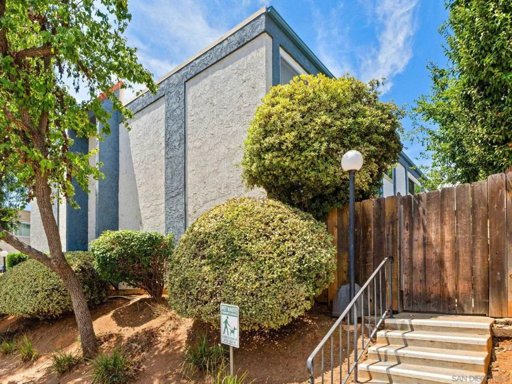 8132 Winter Gardens Blvd #5 Lakeside, CA 92040
