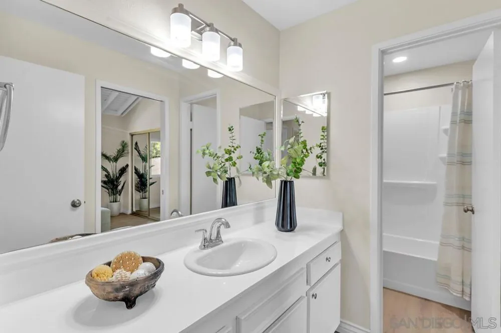 7000 Saranac St. ##44 La Mesa, CA 91942