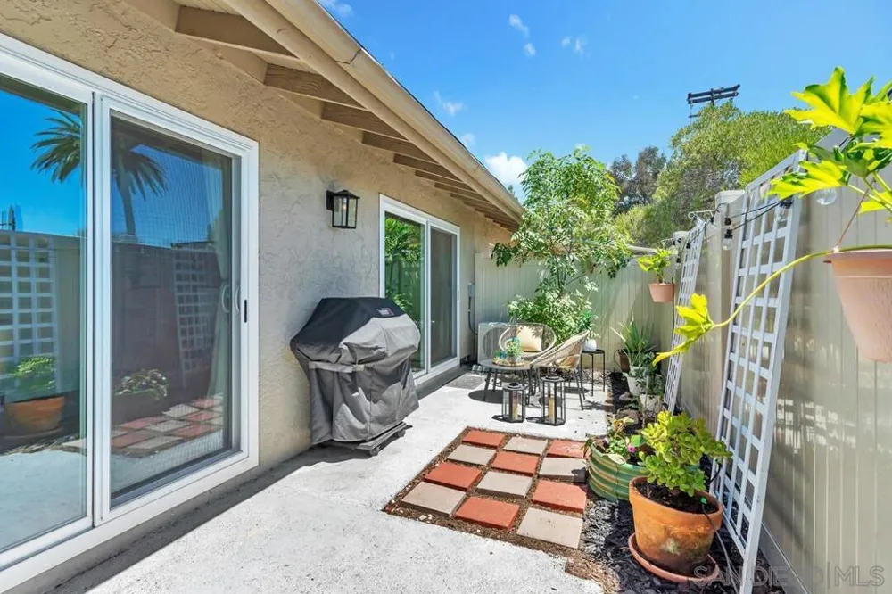 7000 Saranac St. ##44 La Mesa, CA 91942
