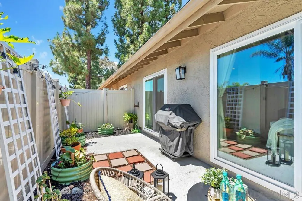 7000 Saranac St. ##44 La Mesa, CA 91942