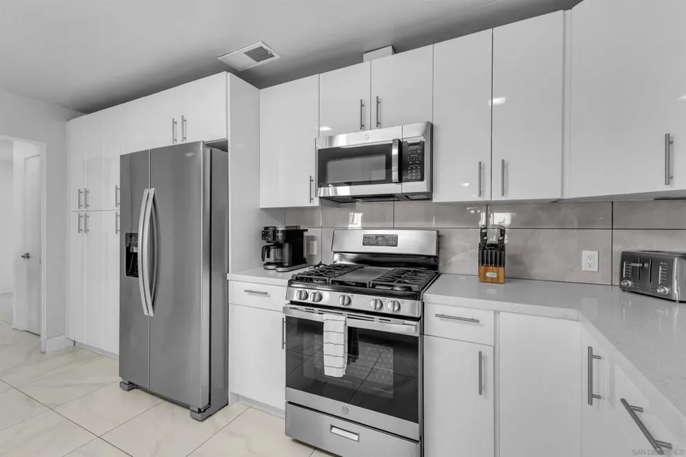 1338 E Via Estrella Palm Springs, CA 92264
