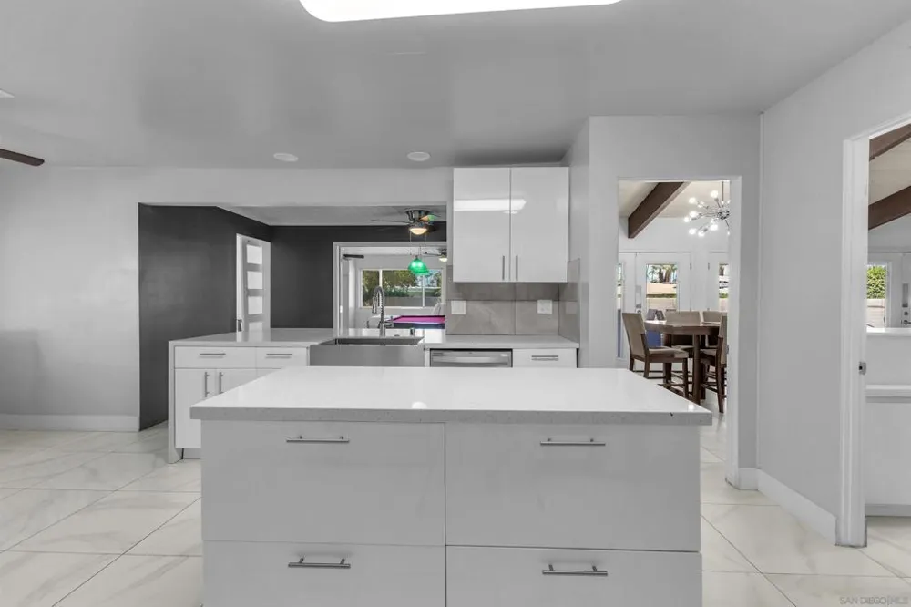 1338 E Via Estrella Palm Springs, CA 92264