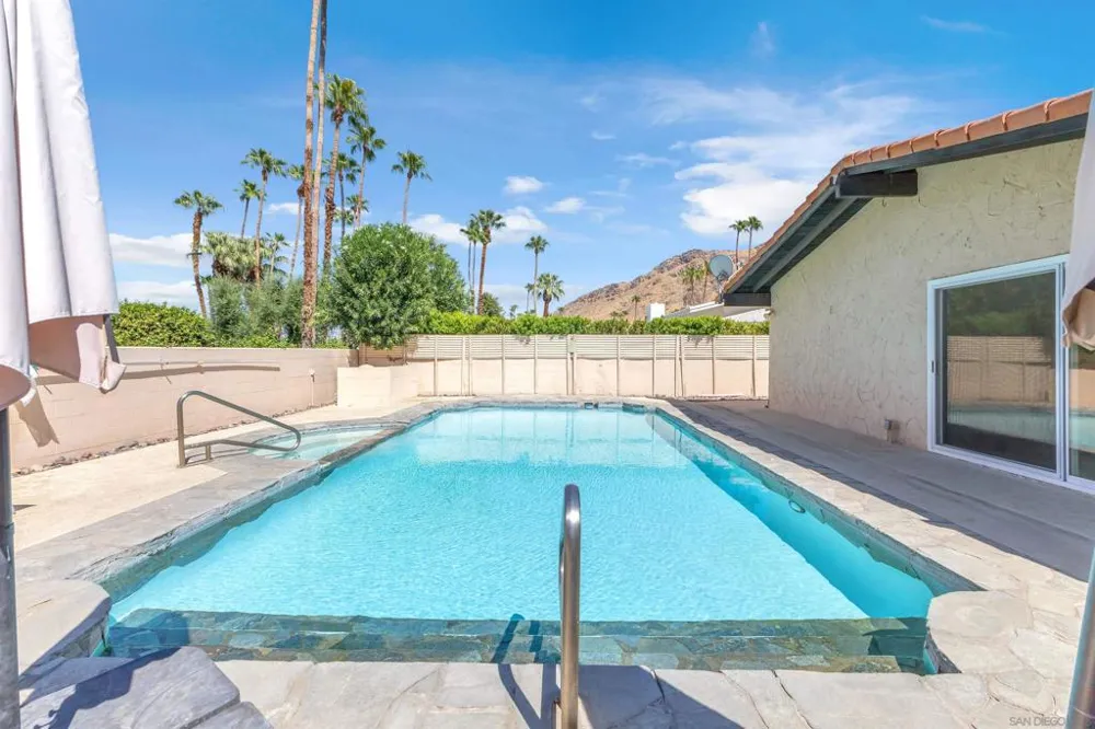 1338 E Via Estrella Palm Springs, CA 92264